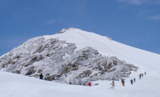 冬の至仏山ツアー